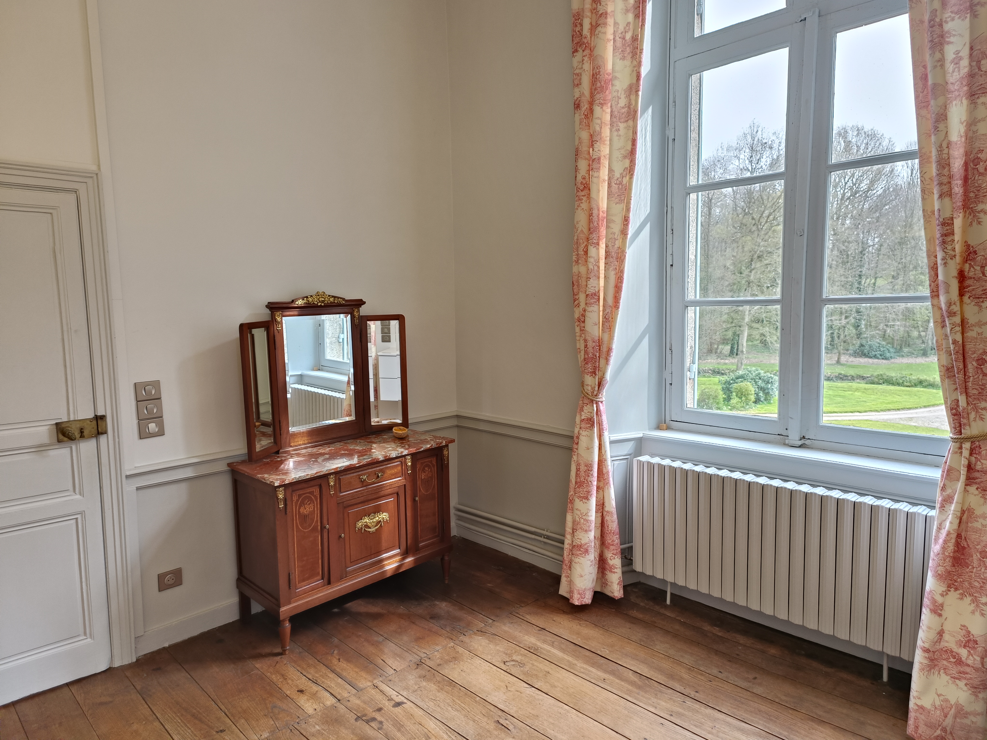 the Porte de l'Océan guest room